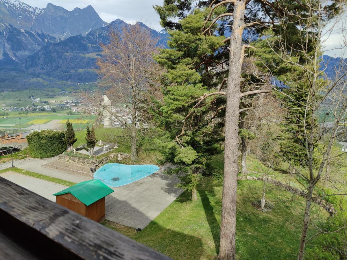 Grosse 4 Zimmer Wohnung Mit Traumhafter Aussicht باد ريغاز المظهر الخارجي الصورة